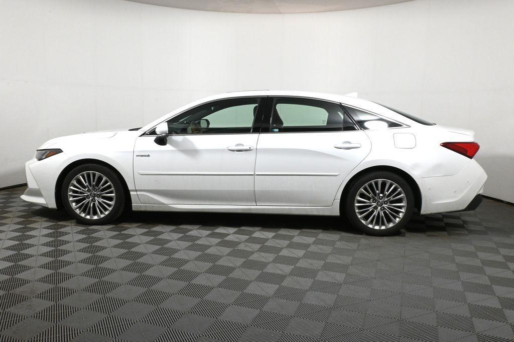 used 2019 Toyota Avalon Hybrid car, priced at $28,888