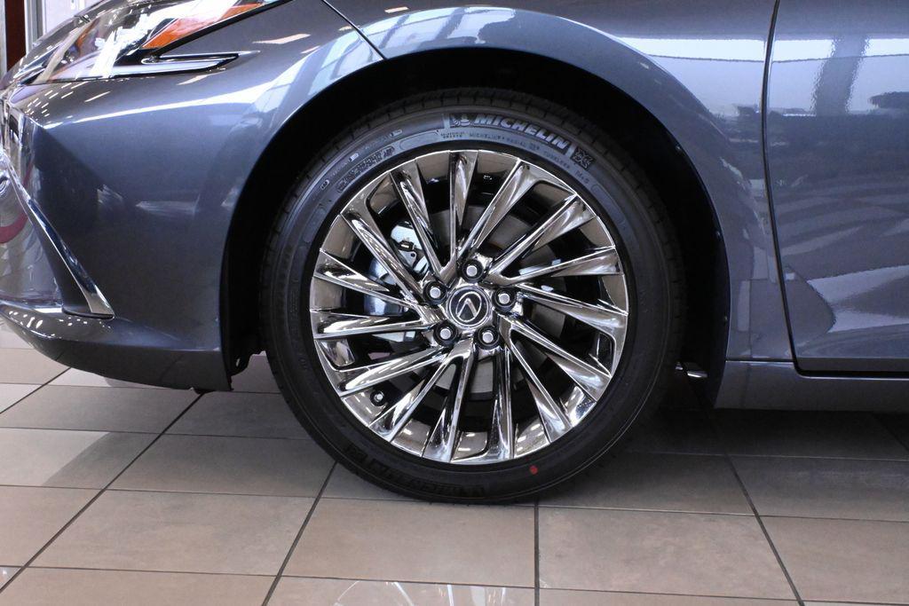 new 2025 Lexus ES 350 car, priced at $56,750