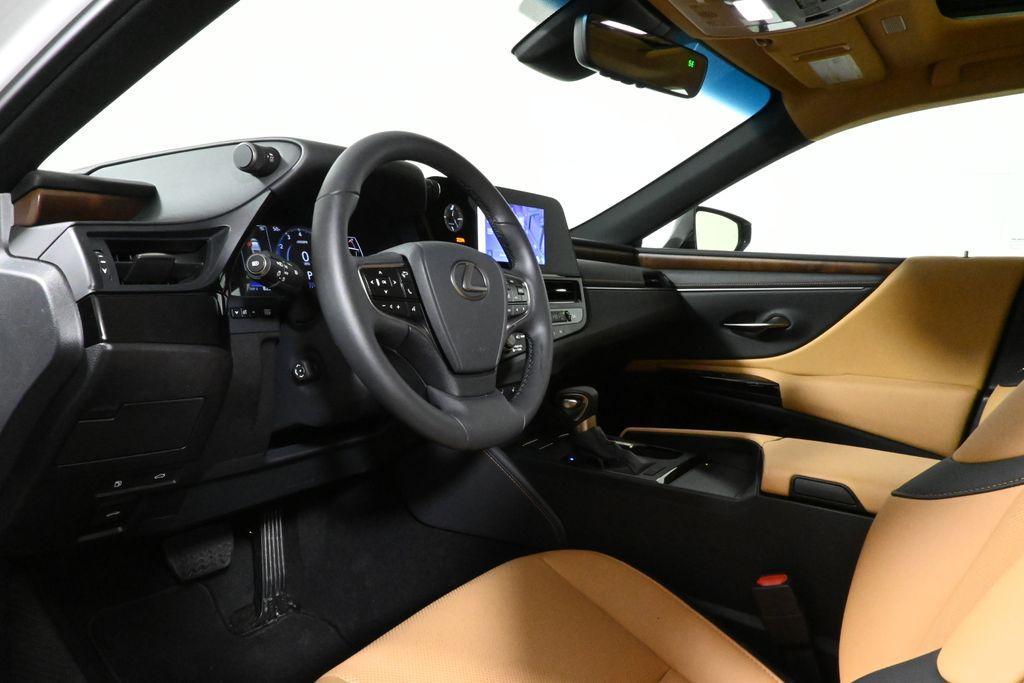 used 2025 Lexus ES 350 car, priced at $47,955