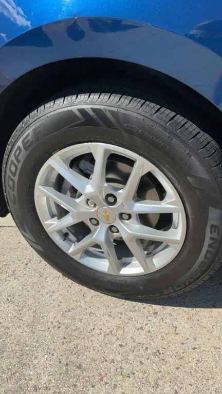 used 2022 Chevrolet Equinox car, priced at $17,990