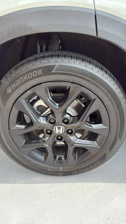 used 2025 Honda HR-V car, priced at $26,800