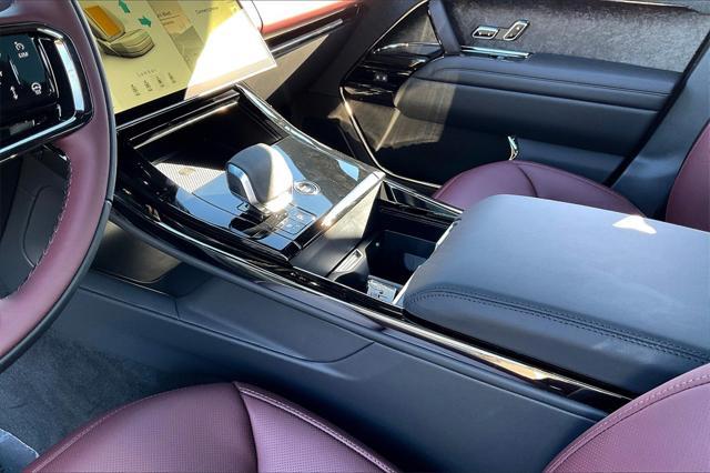 new 2025 Land Rover Range Rover Sport car, priced at $113,330