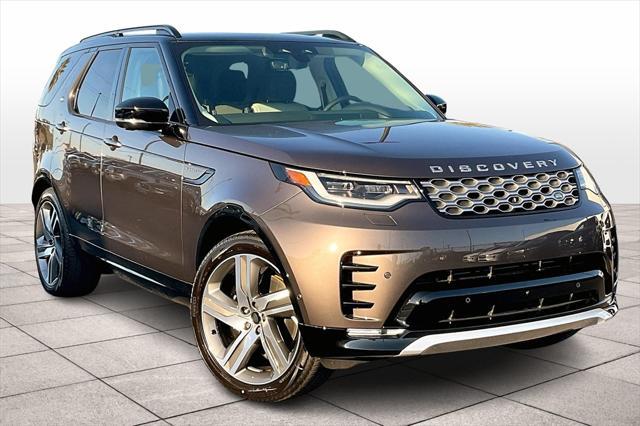 new 2025 Land Rover Discovery car, priced at $86,068