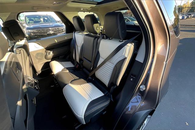 new 2025 Land Rover Discovery car, priced at $86,068