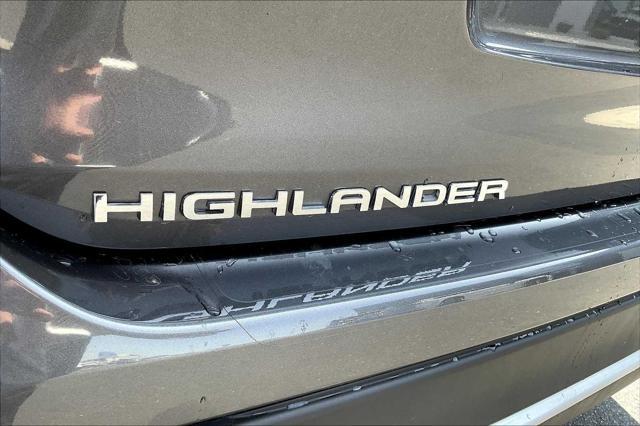 used 2023 Toyota Highlander car, priced at $43,499
