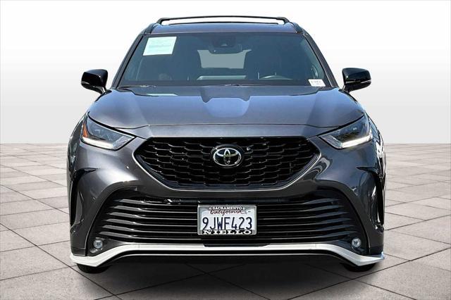 used 2023 Toyota Highlander car, priced at $43,499