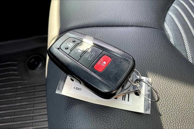 used 2023 Toyota Highlander car, priced at $43,499