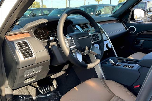 new 2025 Land Rover Discovery car, priced at $83,428