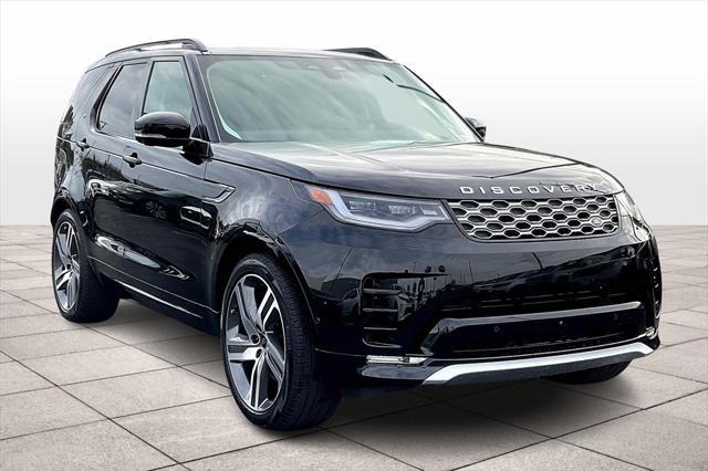 new 2025 Land Rover Discovery car, priced at $85,928