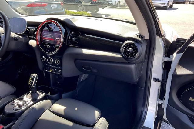 used 2022 MINI Hardtop car, priced at $22,998