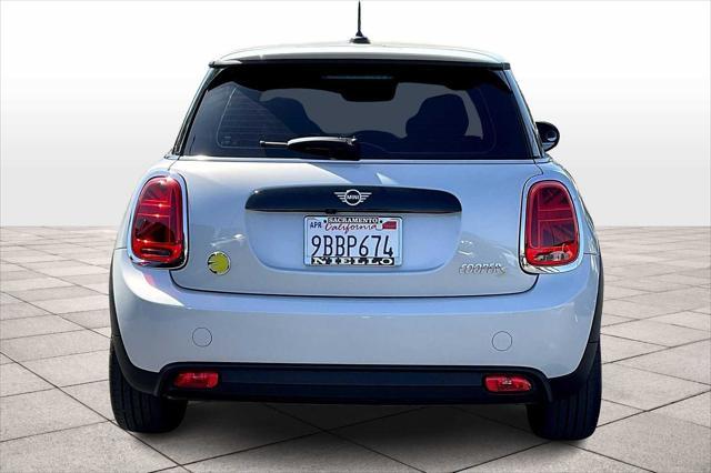 used 2022 MINI Hardtop car, priced at $22,998