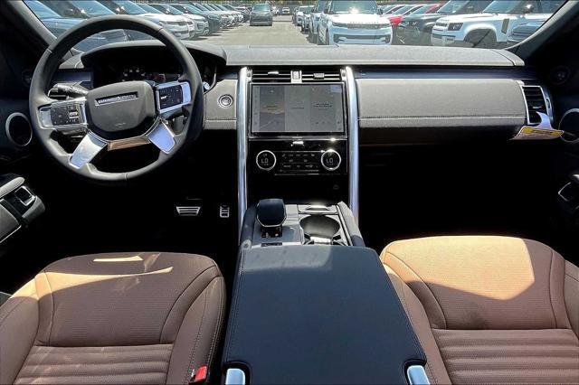 new 2025 Land Rover Discovery car, priced at $71,618