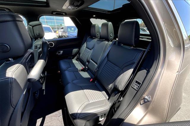 new 2025 Land Rover Discovery car, priced at $85,193