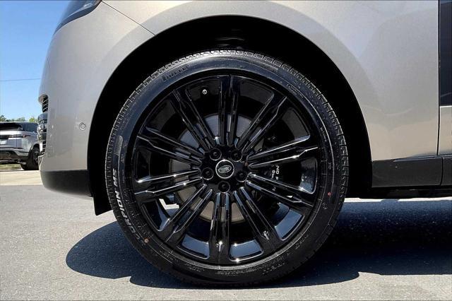 new 2025 Land Rover Range Rover car, priced at $149,257