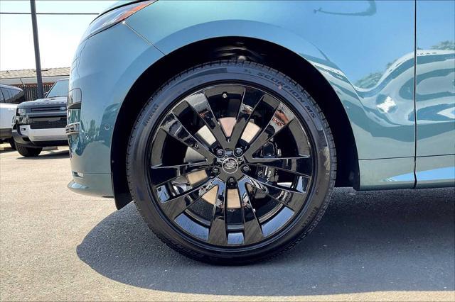new 2025 Land Rover Range Rover Sport car, priced at $105,550