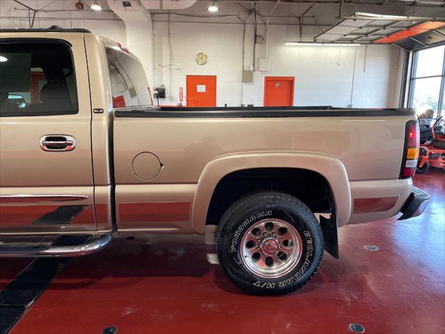 used 2004 GMC Sierra 2500 car, priced at $18,995