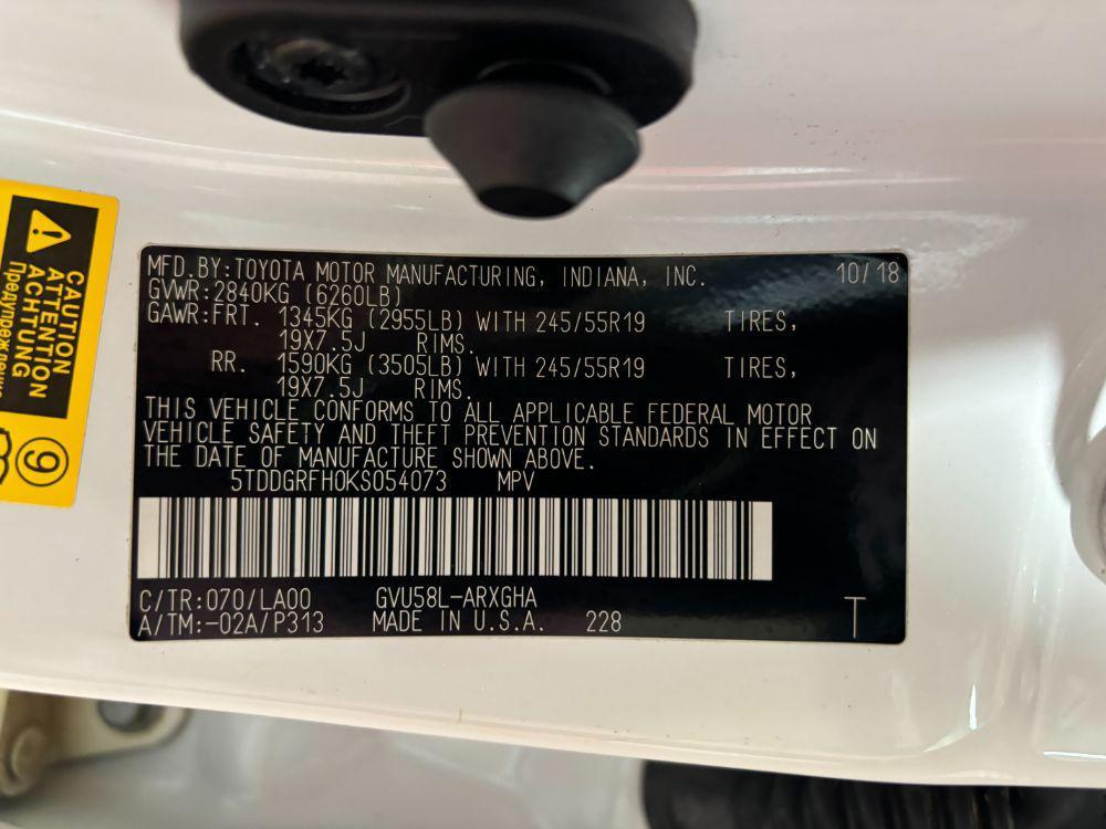 used 2019 Toyota Highlander Hybrid car, priced at $35,987
