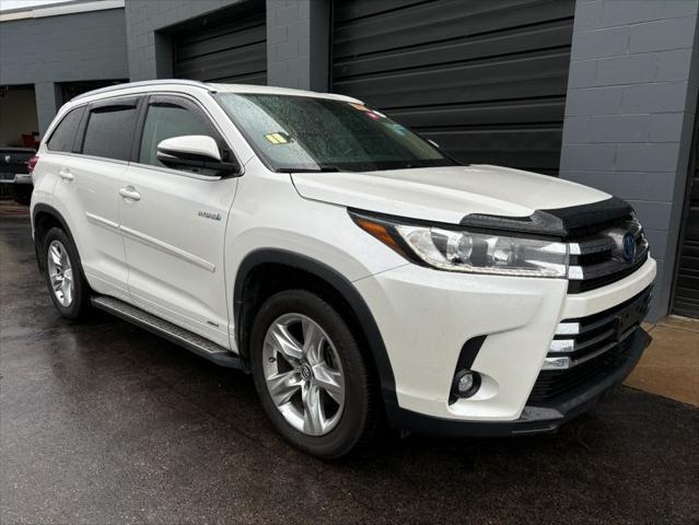 used 2019 Toyota Highlander Hybrid car, priced at $35,987