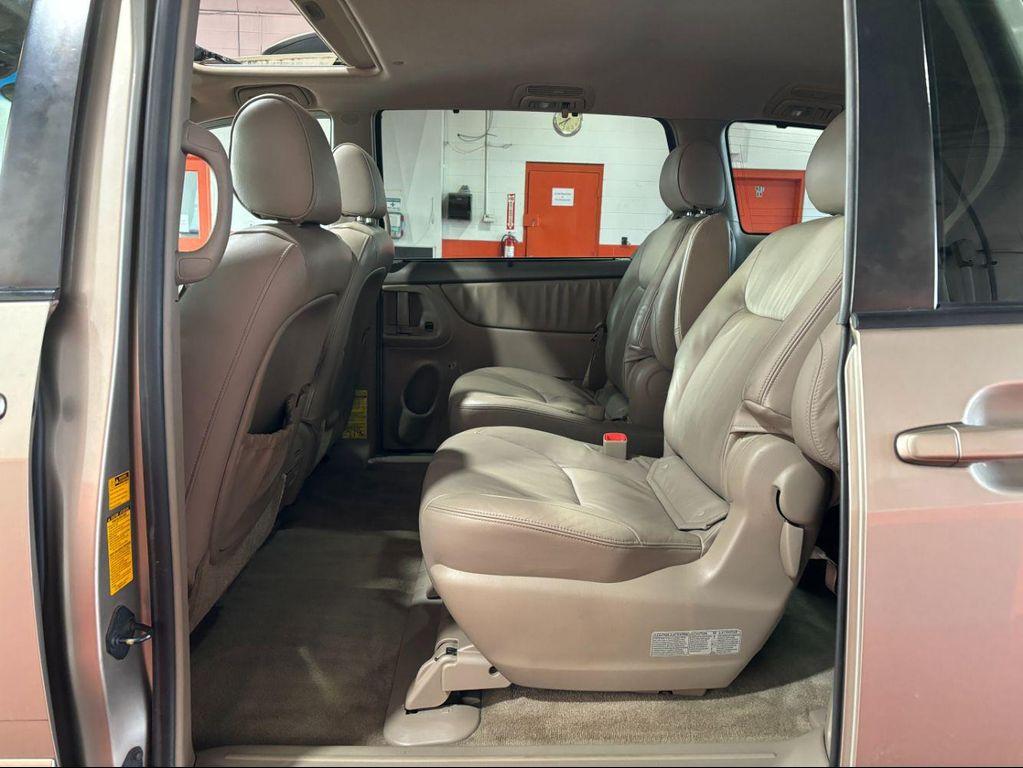 used 2006 Toyota Sienna car, priced at $9,256