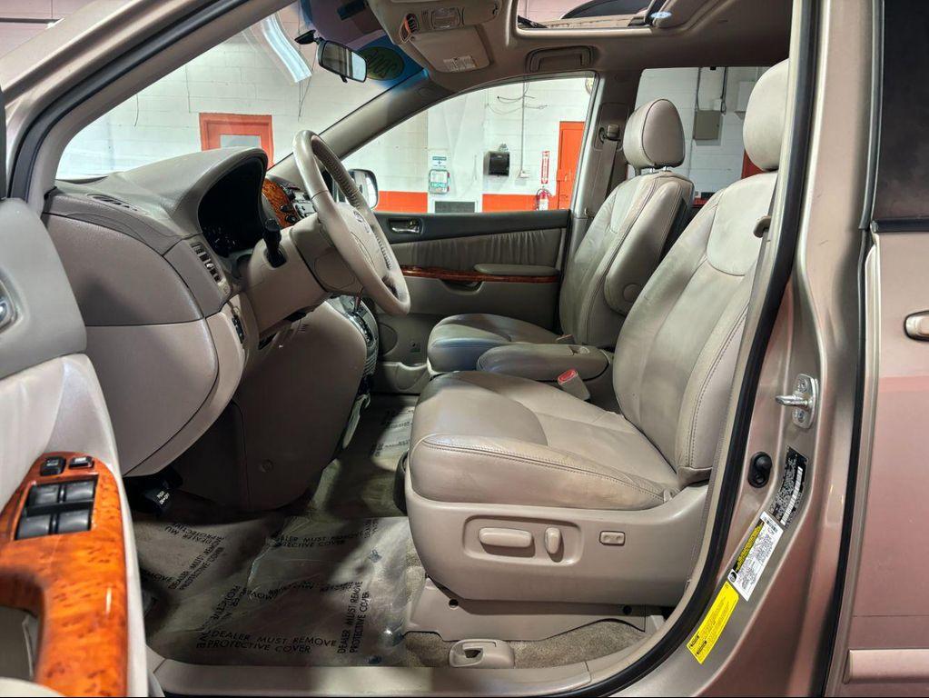 used 2006 Toyota Sienna car, priced at $9,256