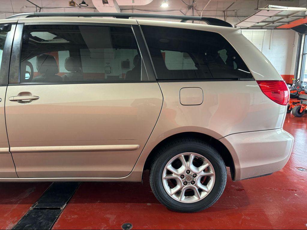 used 2006 Toyota Sienna car, priced at $9,256