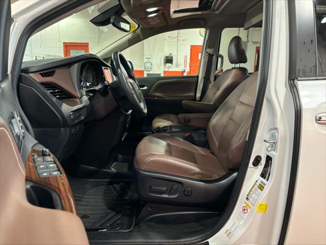 used 2018 Toyota Sienna car, priced at $32,974