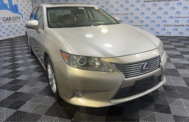 used 2015 Lexus ES 300h car, priced at $16,490