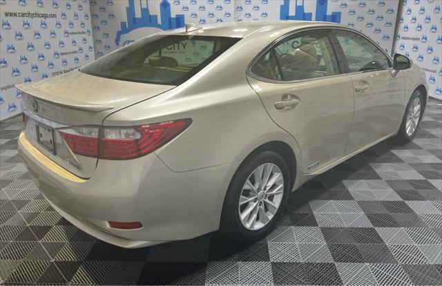 used 2015 Lexus ES 300h car, priced at $16,490