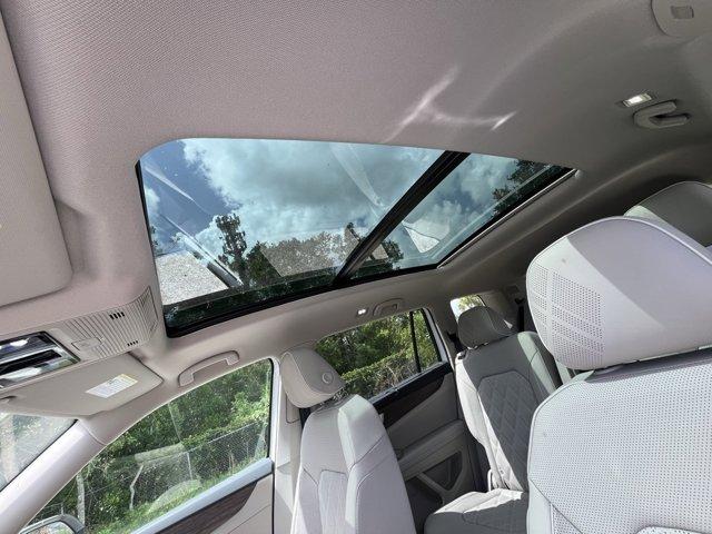 new 2025 Volkswagen Atlas car, priced at $51,408