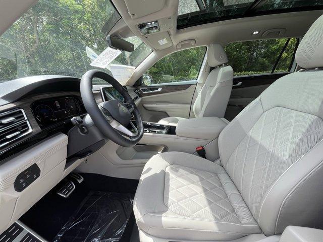 new 2025 Volkswagen Atlas car, priced at $51,408