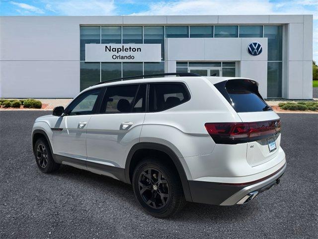 new 2025 Volkswagen Atlas car, priced at $46,032