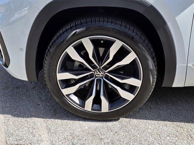 used 2021 Volkswagen Atlas car, priced at $29,000