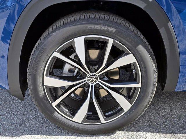 new 2025 Volkswagen Atlas car, priced at $52,168