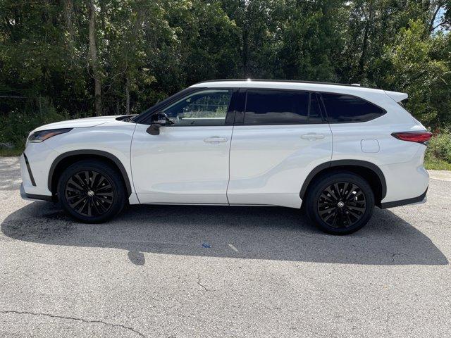 used 2023 Toyota Highlander car, priced at $36,350