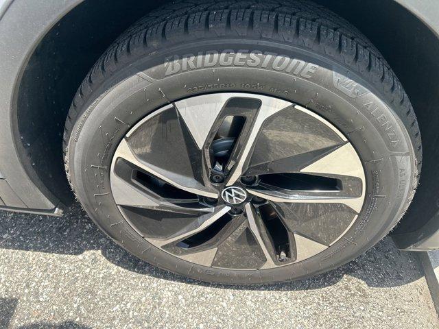used 2022 Volkswagen ID.4 car, priced at $21,713