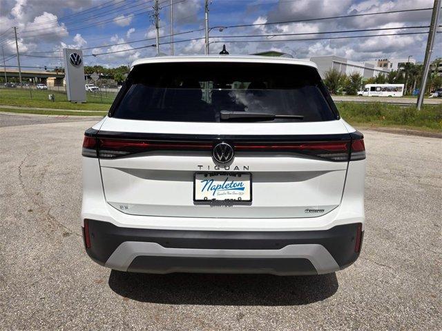 new 2025 Volkswagen Tiguan car, priced at $33,698