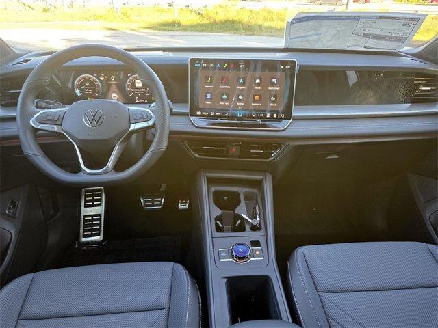 new 2025 Volkswagen Tiguan car, priced at $37,313