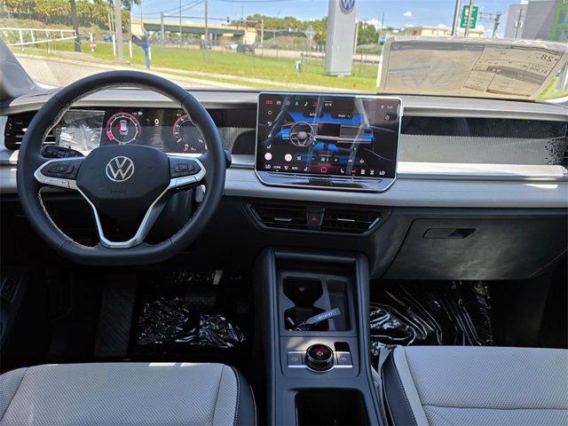 new 2025 Volkswagen Tiguan car, priced at $33,353