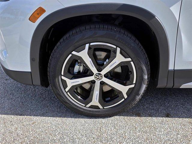 new 2025 Volkswagen Tiguan car, priced at $34,898