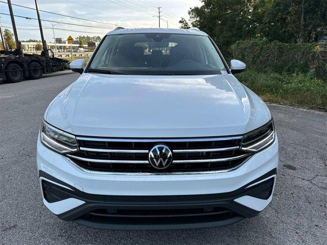 new 2024 Volkswagen Tiguan car, priced at $32,051