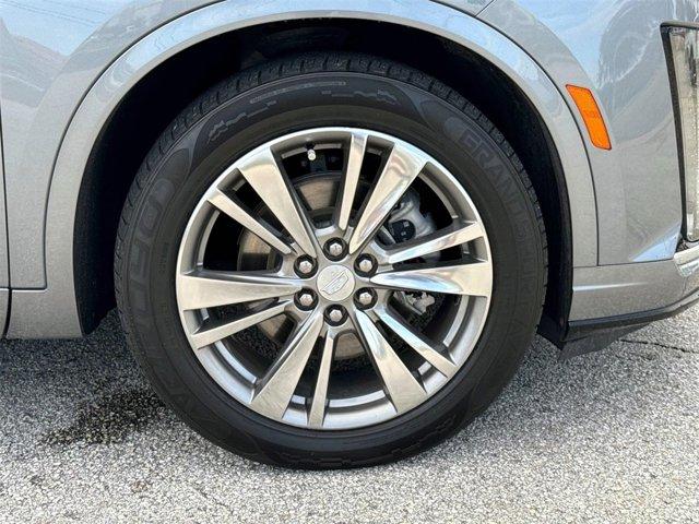 used 2021 Cadillac XT6 car, priced at $28,891