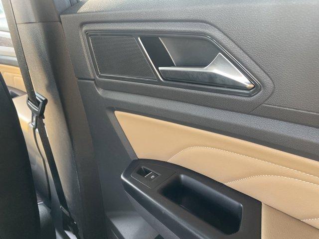 used 2021 Volkswagen Atlas Cross Sport car, priced at $25,200
