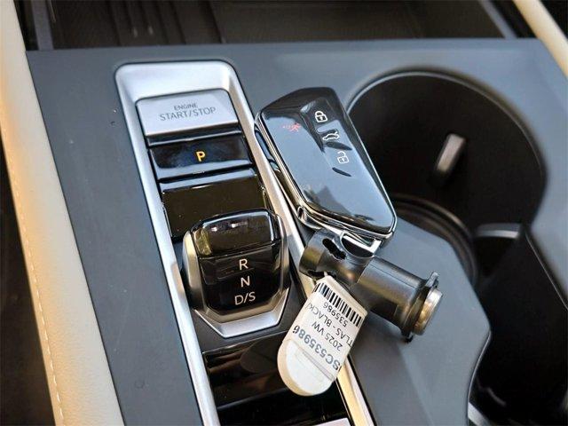 new 2025 Volkswagen Atlas car