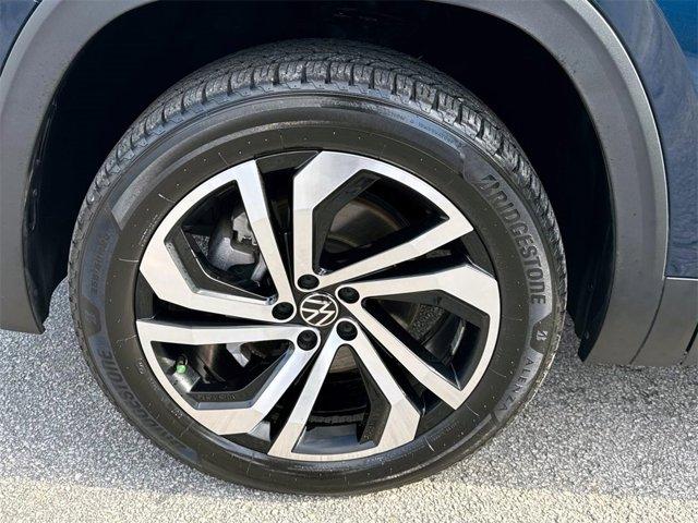 used 2022 Volkswagen Atlas car, priced at $24,137