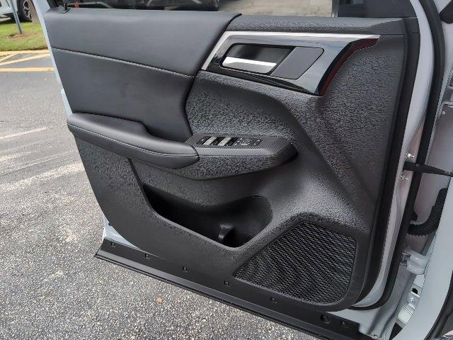 used 2024 Mitsubishi Outlander car, priced at $23,600