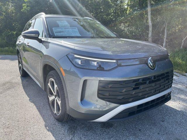 new 2025 Volkswagen Tiguan car, priced at $33,353