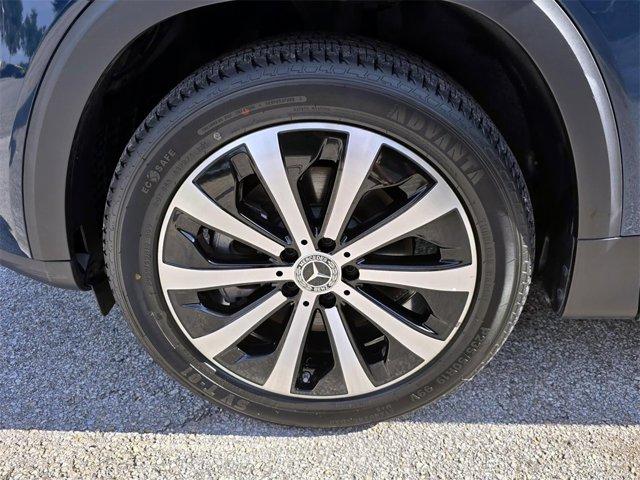 used 2022 Mercedes-Benz GLB 250 car, priced at $28,654
