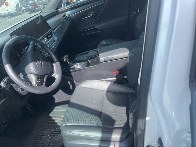 used 2022 Lexus ES 300h car, priced at $34,632