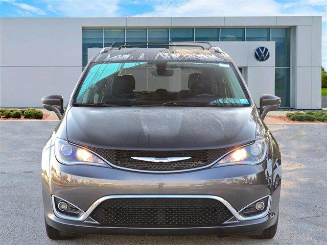 used 2020 Chrysler Pacifica car, priced at $20,332