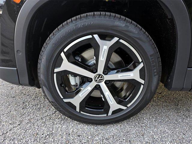 new 2025 Volkswagen Tiguan car, priced at $34,792